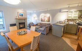 Luxury 2Br Oceanfront Condo By Onlybc 201